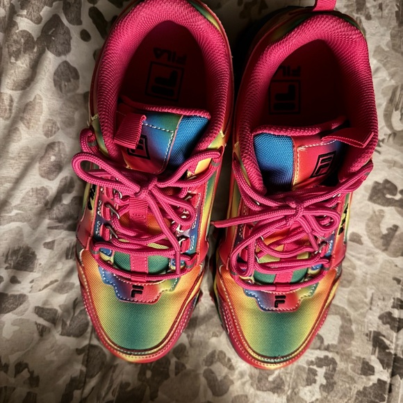 Fila Pink Sneakers with Chunky Sole and Reflective Design - Picture 2 of 3